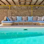 Luxury Aristea On The Sea