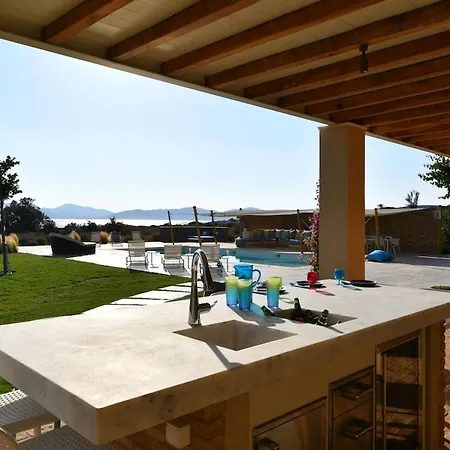 Luxury Aristea On The Sea Villa